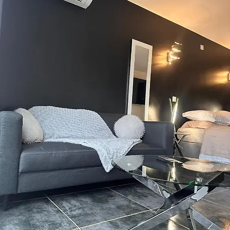 Jacuzzi Prive Piscine Commune 아파트 포르테쉬르가론