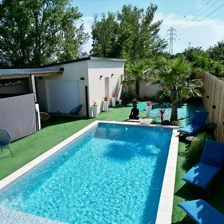 Jacuzzi Prive Piscine Commune 포르테쉬르가론